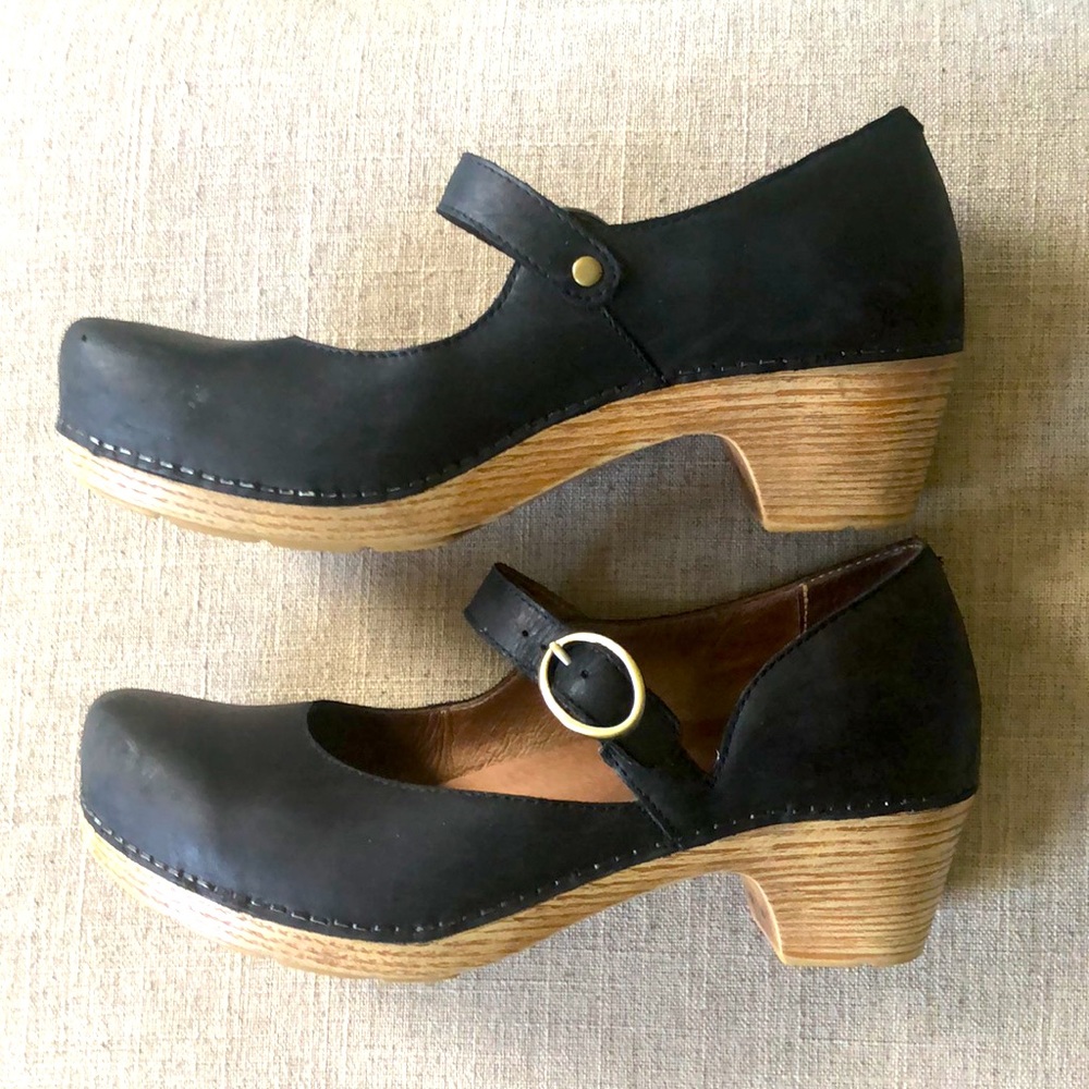 Dansko black leather clogs size 39
